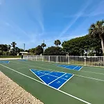 Pelican Walk 405